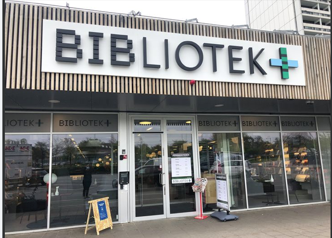 NOAA Architects står bag indretningen af lokalerne i Høje Gladsaxe og som dækker over 933 m2 og rummer bibliotek og bydelshus med kulturelle aktiviteter, mødesteder, faciliteter for foreninger m.m.