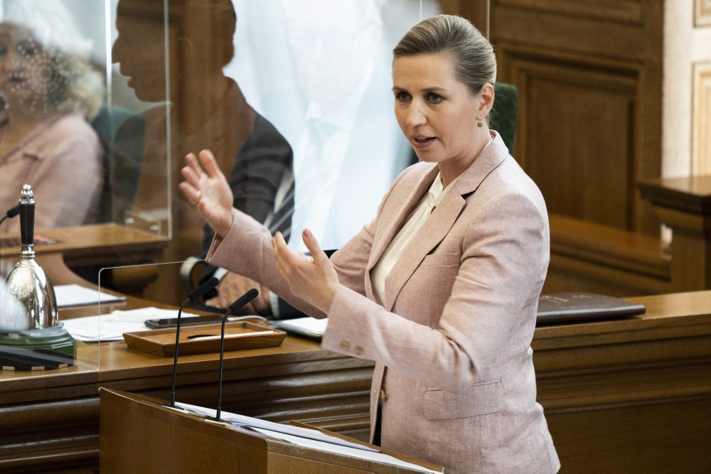 Statsminister Mette Frederiksen (S) og resten af Folketinget får en lang dag på jobbet onsdag.