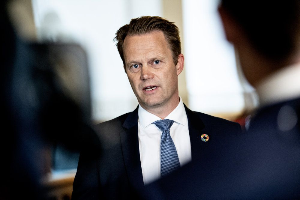 Udenrigsminister Jeppe Kofod (S) skal sammen med kulturminister Joy Mogensen (S) torsdag i samråd om fodbold-VM i Qatar. (Arkivfoto)