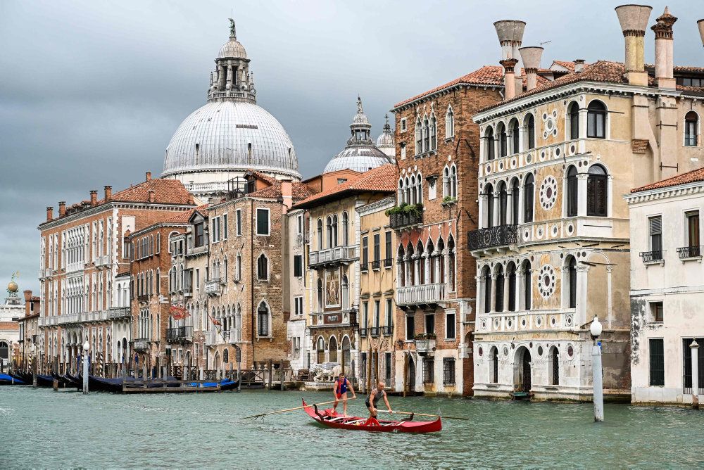 Rejser til Italien, og dermed også til Venedig (billedet), og Tyskland frarådes ikke længere af Udenrigsministeriet. (Arkivfoto)
