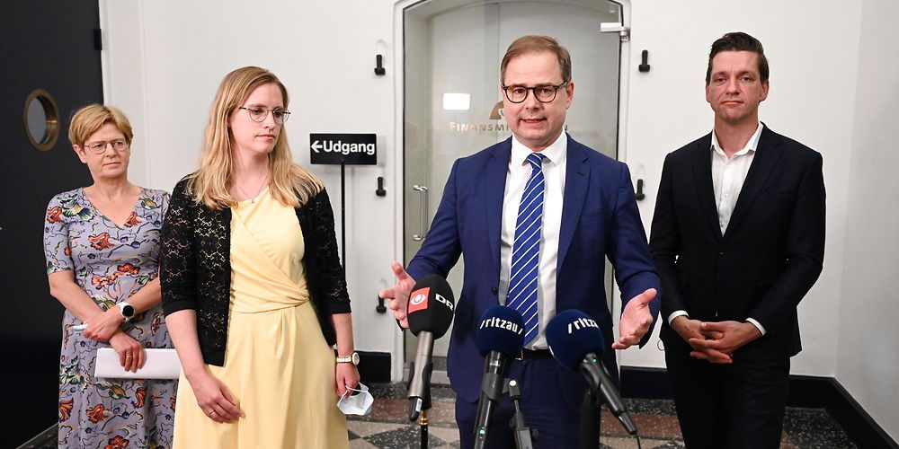 Både formand Stephanie Lose og næstformand Ulla Astman i Danske Regioner havde svært ved at skjule skuffelsen over regionernes økonomiaftale, da den blev offentliggjort i Finansministeriet onsdag eftermiddag. Finansministeren og Indenrigsministeren var mere tilfredse.