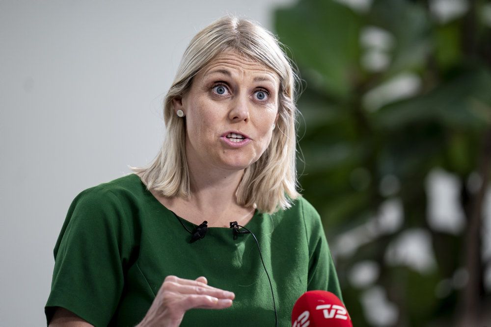 Cybertruslen mod Danmark er høj. Dagligt bliver myndigheder, virksomheder og borgere angrebet i cyberspace eller forsøgt angrebet. Det har store konsekvenser for sikkerheden, økonomien og demokratiet, siger forsvarsminister Trine Bramsen (S).