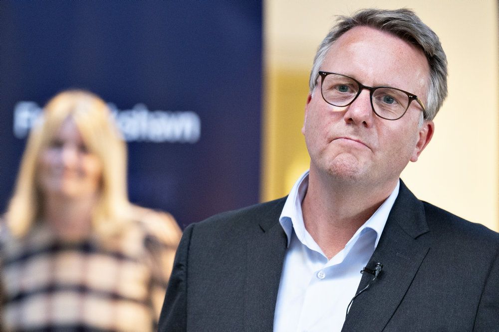 Skatteminister Morten Bødskov (S) har to måneder til at forklare Statsrevisorerne, hvordan Skatteministeriet og dens styrelser vil forbedre sagsbehandlingen af potentielle straffesager. Statsrevisorerne udtrykker bekymring for, at der måske er straffesager. der går tabt, fordi de forældes, før nogen vurderer dem. (arkivfoto)