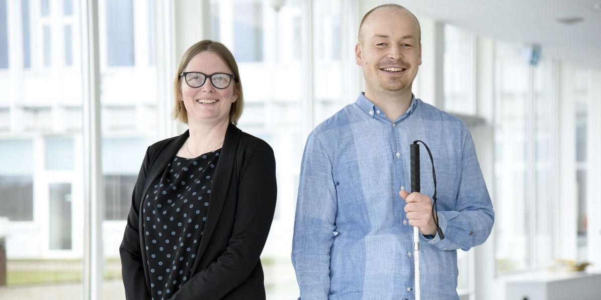 Formand Ask Løvbjerg Abildgaard og næstformand Diana Stentoft fra Dansk Blindesamfund skriver om, at hjælpen til handicappede er et 'postnummerlotteri'.