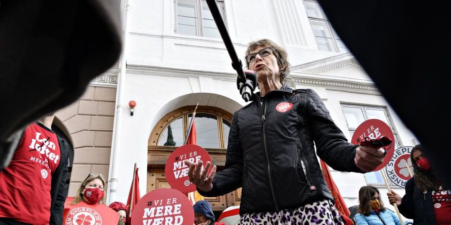 Forligsmanden, Dansk Sygeplejeråd (med formand Grete Christensen i spidsen) og arbejdsgiverne i Danske Regioner og Kommunernes Landsforening mødtes 7. maj i Forligsinstitutionen.