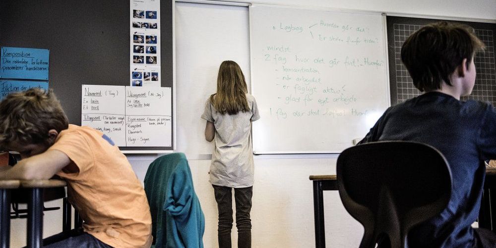 Der er flere penge på vej til folkeskolen.