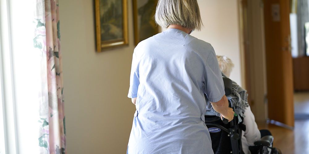 Et stigende antal ældre har medført et stigende plejebehov især i yderkommunerne. Det er hovedårsagen til, at mange yderkommuner har søgt om særtilskud fra §16-puljen. På landsplan er det socialområdet, der volder de største problemer.