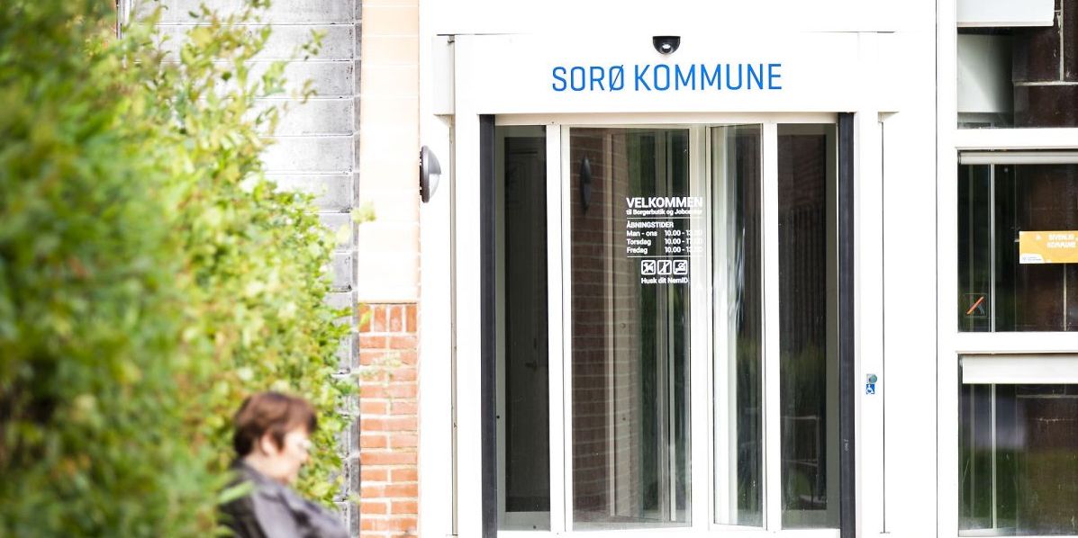 Fortrolige oplysninger er sivet til DR i forbindelse med et møde i kommunalbestyrelsen i Sorø. (Personen på fotoet har ikke noget med artiklen at gøre)