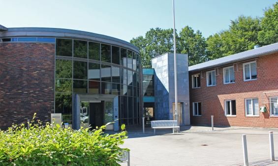 Chefer i Favrskov Kommune i Østjylland afleverede ret ofte i 2019 ikke bilag for deres udgifter i arbejds medfør.