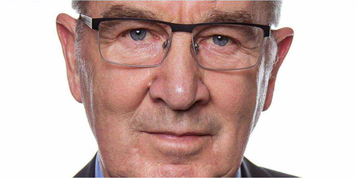 Olfert Krog (DF) er byrådsmedlem i Esbjerg Kommune. Han er en af mange politikere, der har rundet de 70 år.