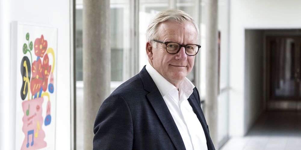En af KL's absolutte topfolk, borgmester Jens Ive fra Rudersdal, sender nu en klar advarsel til sine borgmesterkolleger om, at det kommunale selvstyre kan lide stor skade, hvis kommunerne ikke evner at overholde de aftalte service- og anlægsrammer.