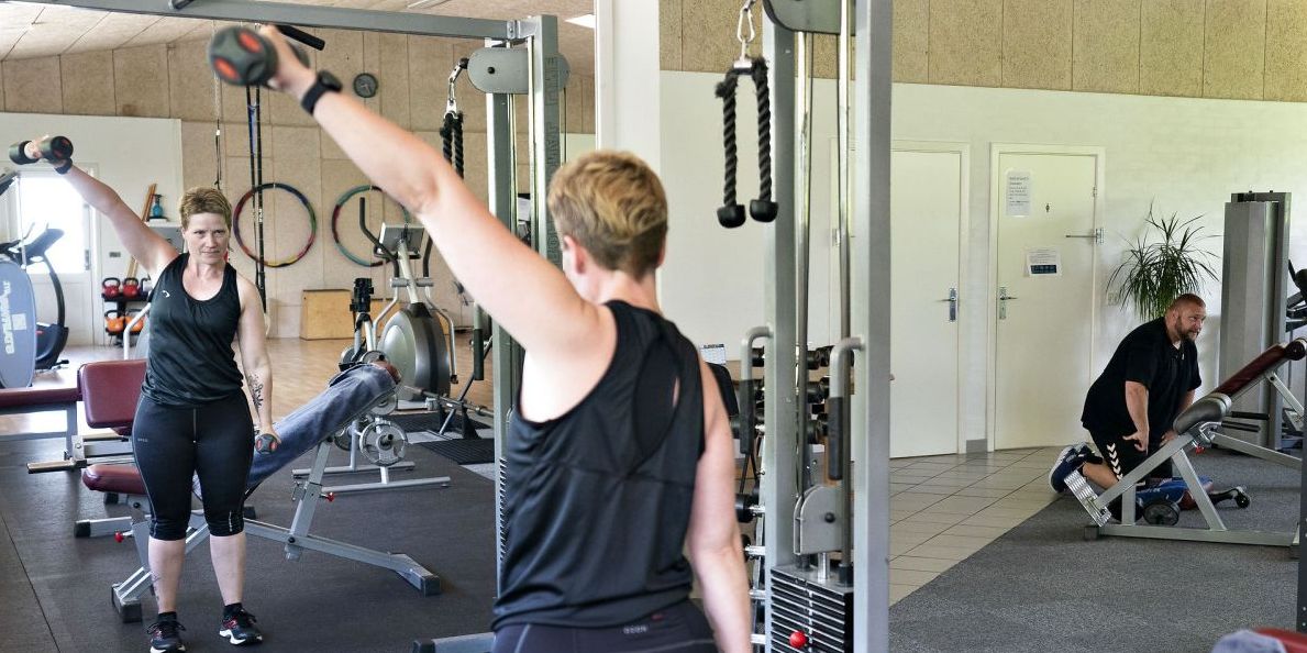 Der er flere idrætsfaciliteter i forhold til antallet af borgere i Jylland end på Sjælland. Men der er også forskelle i adgangen til faciliteter afhængig af sportsgrene.