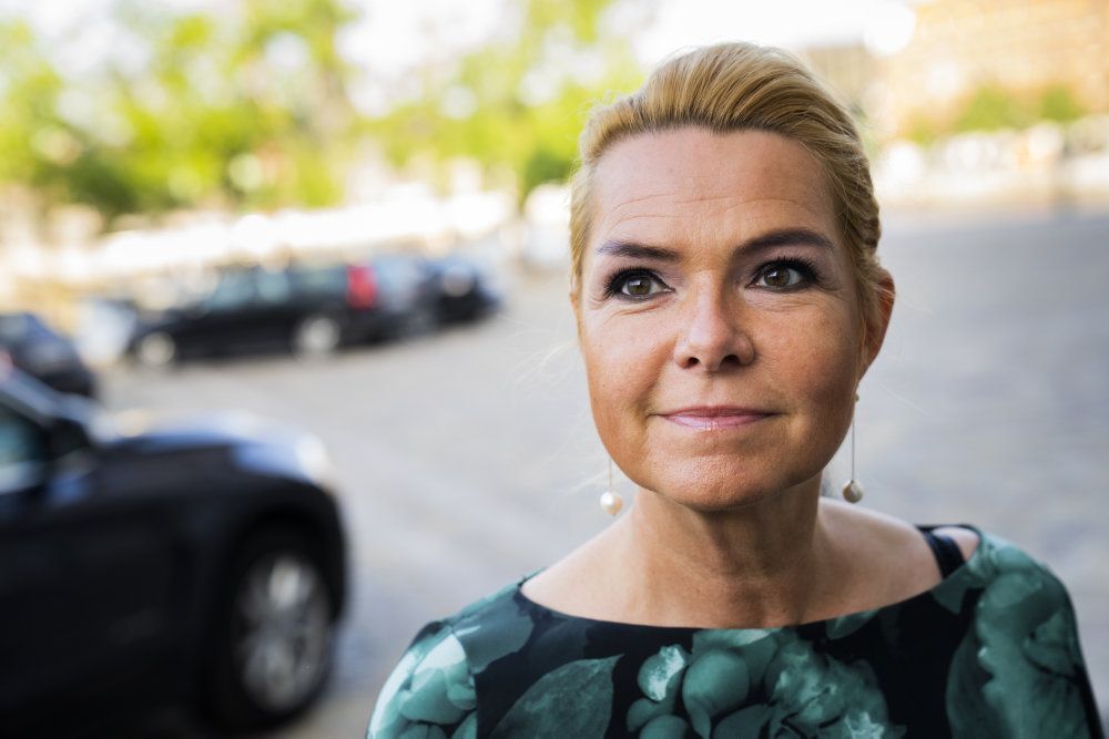 På Rigsrettens andet retsmøde fredag har anklageren fremlagt flere dokumenter frem om forløbet med adskillelsen af asylpar. Inger Støjberg vil frifindes. Hun skal først afhøres 13. september.