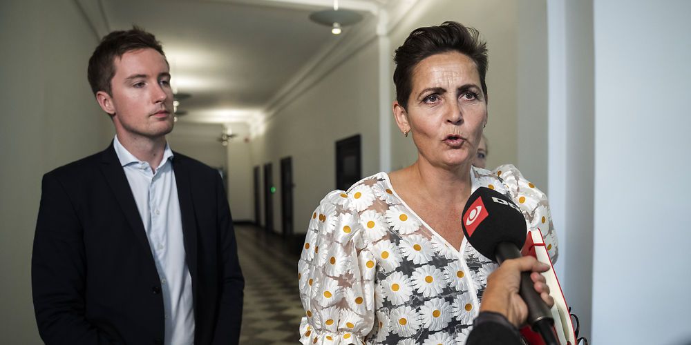 Pia Olsen Dyhr (formand) og Jakob Mark (gruppeformand) fra SF var med til at sikre minimumsnormeringer i daginstitutionerne. Nu stiller Pia Olsen Dyhr sig bag nye minimumskrav fra Ældre Sagen.