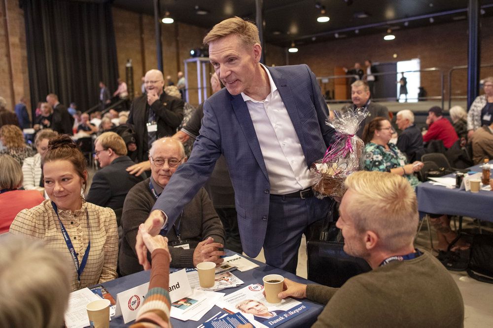 Kristian Thulesen Dahl ankommer til årsmødet. Dansk Folkeparti holder årsmøde i MCH Herning Kongrescenter lørdag den 18. september 2021.