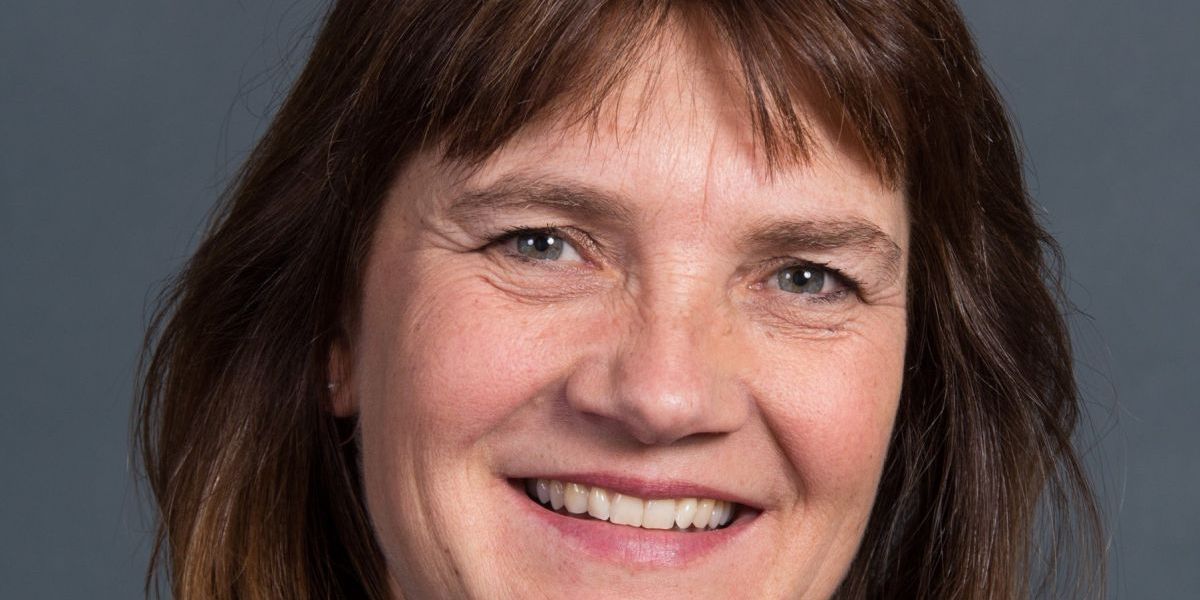 Det ville nok give nogle mere nuancerede debatter, hvis der var flere kvinder i lokalpolitik. Det mener Annette Mosegaard (K), som er eneste kvindelige spidskandidat i Ikast-Brande Kommune ved KV21.