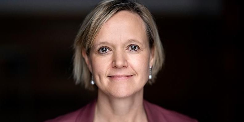 Beskæftigelses- og integrationsborgmester i København vil lave proceduren om, når store virksomheder efterspørger arbejdskraft. Samtidig kræver hun en redegørelse efter en historie med et stort rengøringsselskab, der ikke kunne få den ønskede arbejdskraft fra jobcentret.