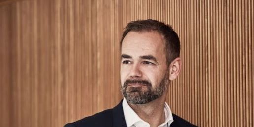 Byrådet i Aarhus er ifølge Aarhus Stiftstidende blevet "kastreret" af borgmester Jacob Bundsgaard (S), før de vigtige budgetforhandlinger begynder i morgen, torsdag.