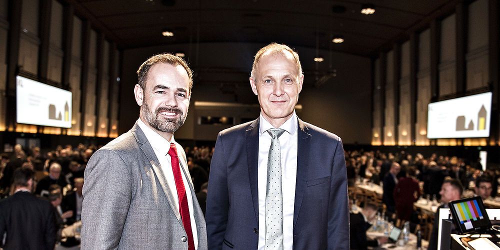 Der er god grund til at trække på smilebåndet for Jacob Bundsgaard og Martin Damm, der er henholdsvis formand og næstformand i KL, efter det endegyldigt er lykkedes at holde sig inden for budgetrammerne for 2022 efter en historisk svær budgetproces i KL.