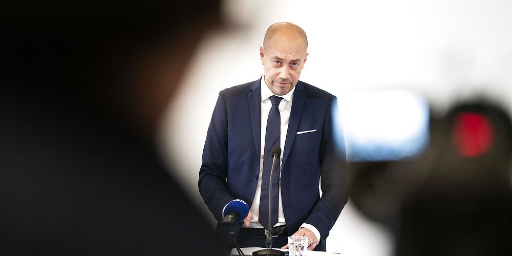 Sundhedsminister Magnus Heunicke (S) kunne onsdag ikke svare på, hvad der kommer til at ske med KMF'en.