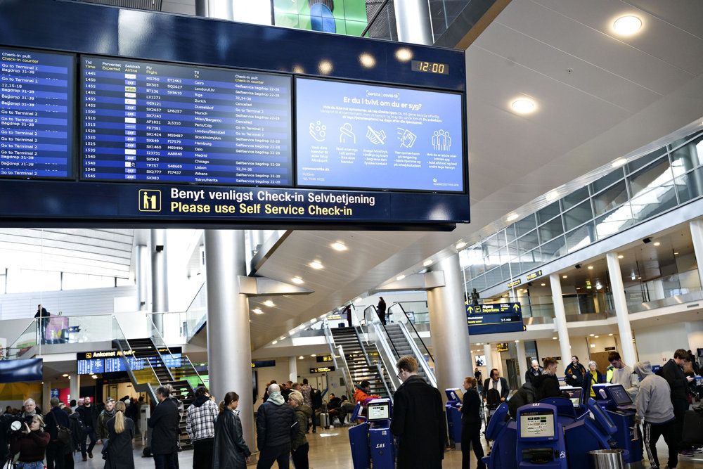 Hundredvis af danskere på sociale ydelser mistænkes for at være rejst på ferie de seneste måneder uden at have meldt det til kommunen eller a-kasserne. (Arkivfoto)