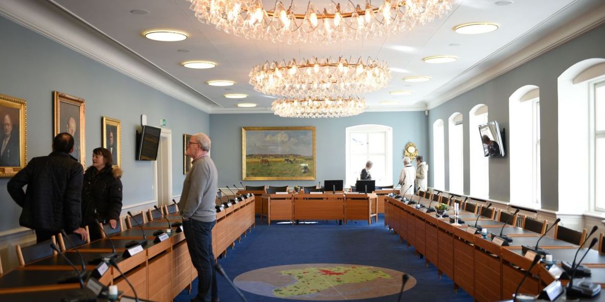 Byrådet i Randers er flere gang blevet fremhævet, som et af dem, hvor det halter med tonen og samarbejdet. Venstres spidskandidat til KV21 i Randers sprang fra i sommer med henvisning til "usund kultur" i byrådet.