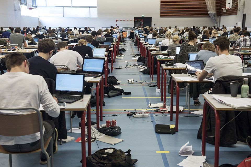 Aarhus Kommune sætter nu Søndervangskolen under lup. Skolen er under anklage for at have snydt ved eksamener for at få bedre resultater.