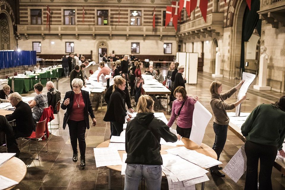 For første gang skal Europarådets valgobservatører overvære et dansk kommunal- og regionrådsvalg.