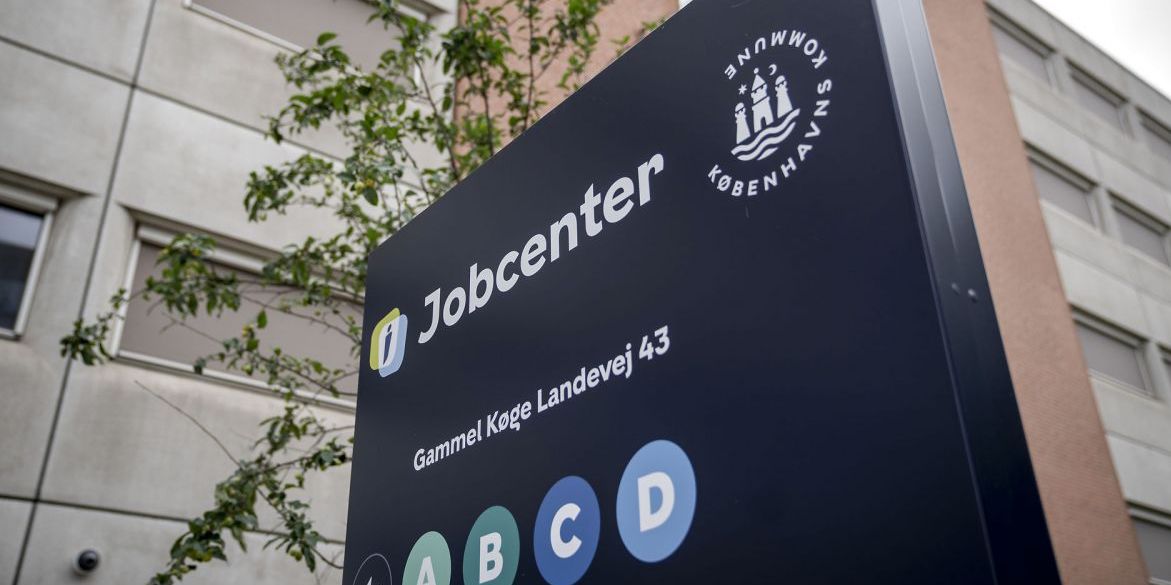 (Arkiv) På trods af stor kommunal modstand, afviser de borgerlige partier på Christiansborg at nedlægge jobcentrene.