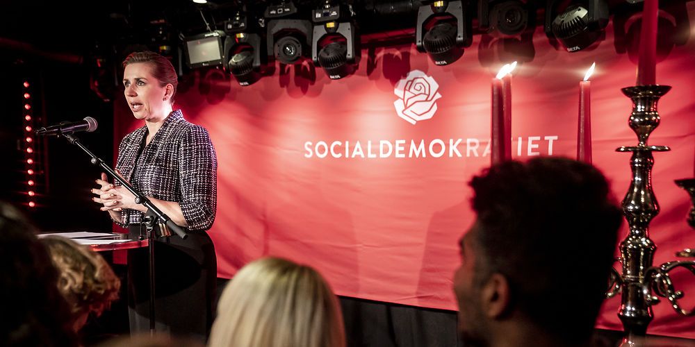 Mette Frederiksen (S) holdt tale til Socialdemokratiets valgfest i går (tirsdag). Her kom hun ikke meget ind på at tage ansvar for det dårlige resultat i storbyerne. Men det har hun her til formiddag skrevet om på Facebook.