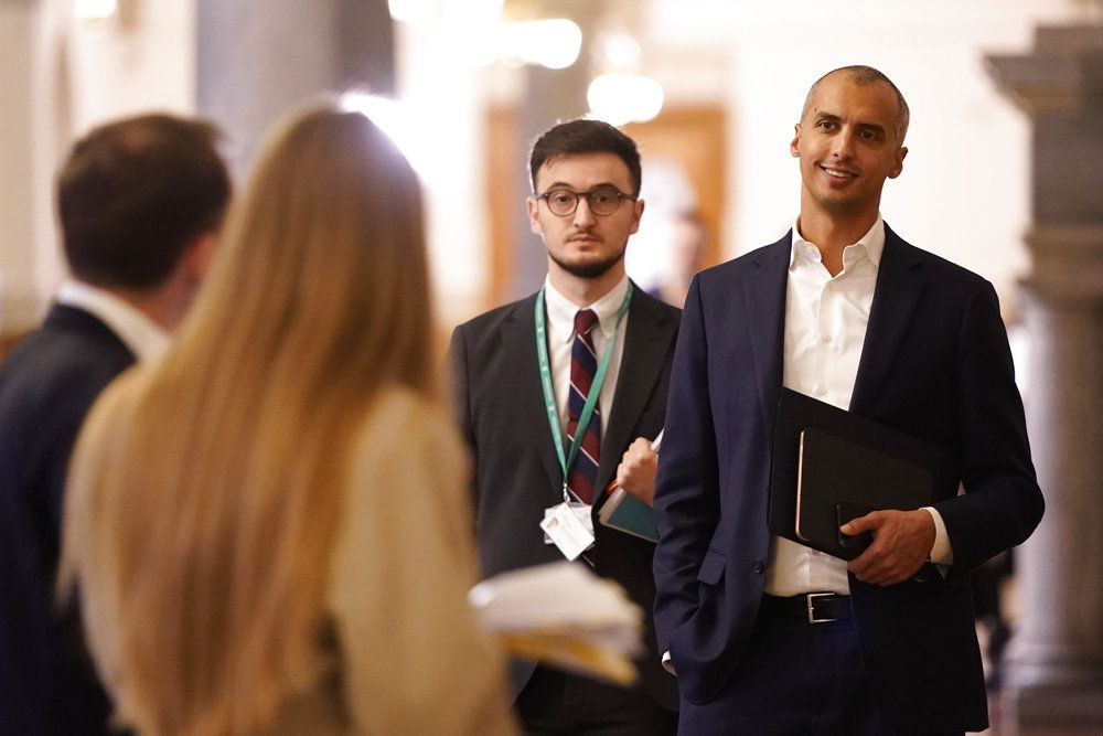 Udlændinge- og integrationsminister Mattias Tesfaye (S) er på vej til samråd om Sandvad opholdscenter i Vejle Kommune.