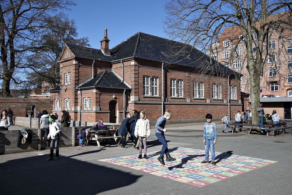 Den højeste incidens af covid-19 ses i øjeblikket blandt skolebørn fra 6 til 11 år.