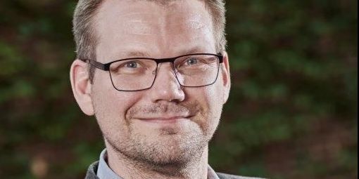(Arkiv) Seniorpension trækker alt for mange ud af arbejdsmarkedet, mener Søren Landkildehus, erhvervs- og arbejdsmarkedschef i Holstebro.