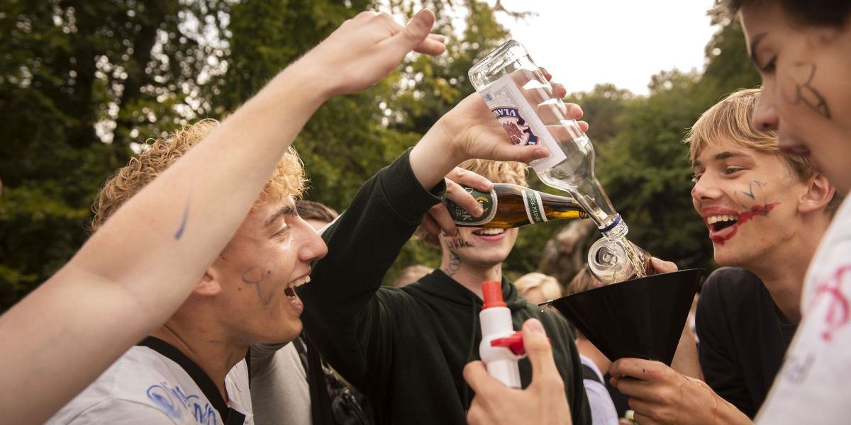 Der skal være færre fællesskaber baseret på druk og flere baseret på f.eks. idræt. Det fremgår af ny plan mod unge druk i Aarhus Kommune.