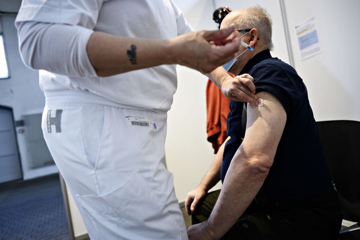 Kommunerne kan nu bede om, at sårbare ældre bliver vaccineret i deres eget hjem.