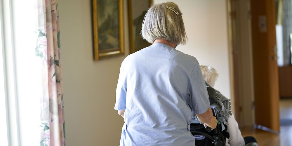 SOSU'er og sygeplejesker er i høj kurs i ældreplejen, hvor rekrutteringsudfordringerne er enorme. På tværs af brancher har virksomhederne over det seneste halve år har det højeste antal forgæves rekrutteringer siden 2008.