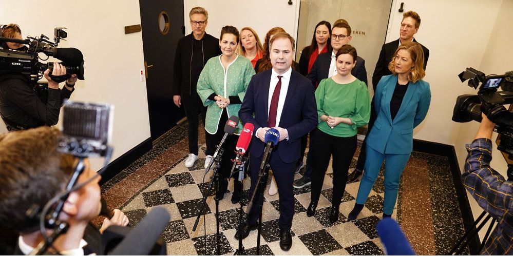 Der prioriteres blandt andet penge til fødegangene og gratis tandpleje for de 18-21-årige i finansloven.
