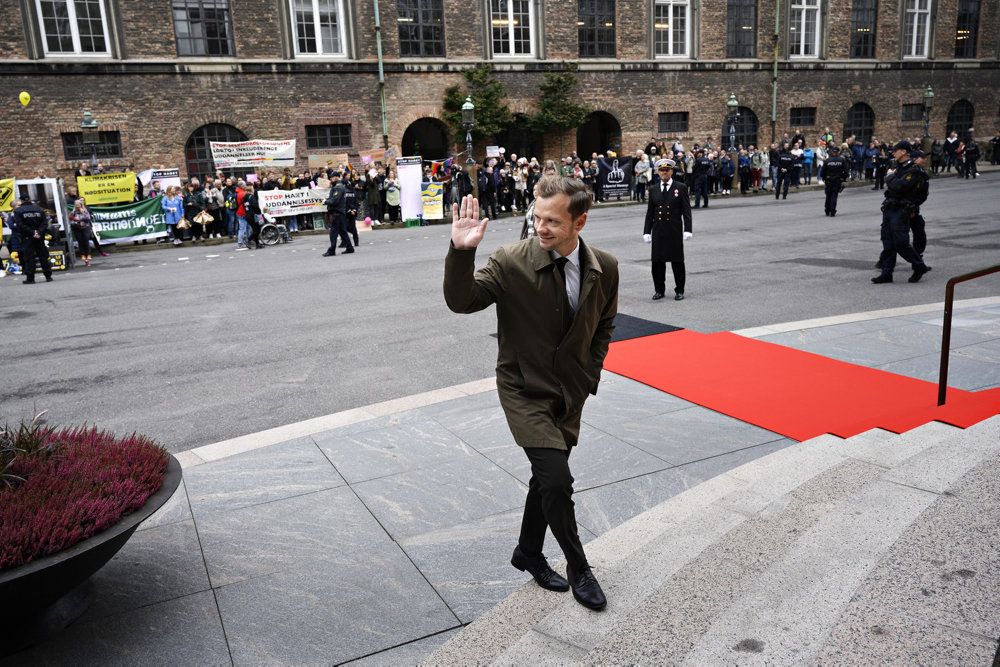 Beskæftigelsesminister og minister for ligestilling Peter Hummelgaard Thomsen (S) er tilbage fra barsel.