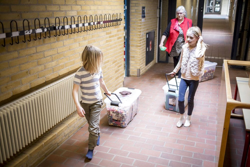 Pædagogernes fagforening, Bupl, vil have børnepasningen samlet under hele skolens personale i stedet for bare pædagogerne under nedlukningen.