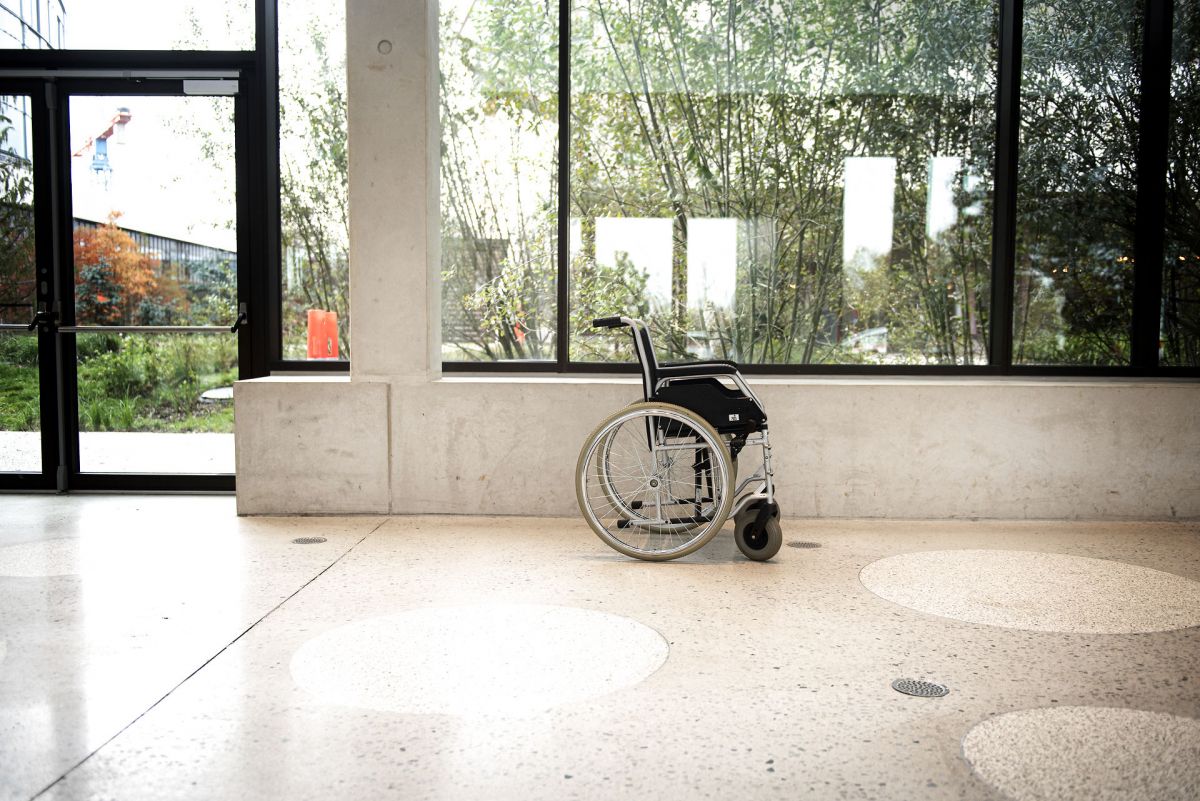 Regeringen og støttepartierne har endnu engang udsat udfordringerne på handicapområdet. Finansloven for 2022 afsatte under én procent af det beløb, som KL mener, at der mangler på området.