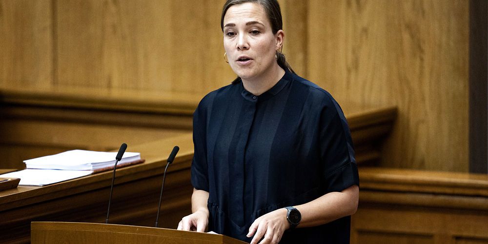 For mindre end otte måneder siden advarede social- og ældreminister Astrid Krag (S) mod at udvide frikommuneforsøg til alle 98 kommuner.