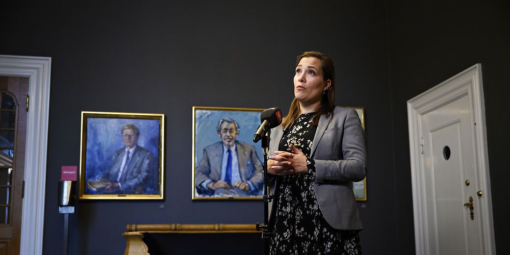 Social- og ældreminister Astrid Krag (S) har flere gange lovet penge til ældreområdet i kommunerne, så demografien kunne dækkes ind. Men virkeligheden ser anderledes ud i mange kommuner. 23 kommuner budgetterer med mindre i 2022 pr. ældre over 65 år, end de gjorde i 2021.