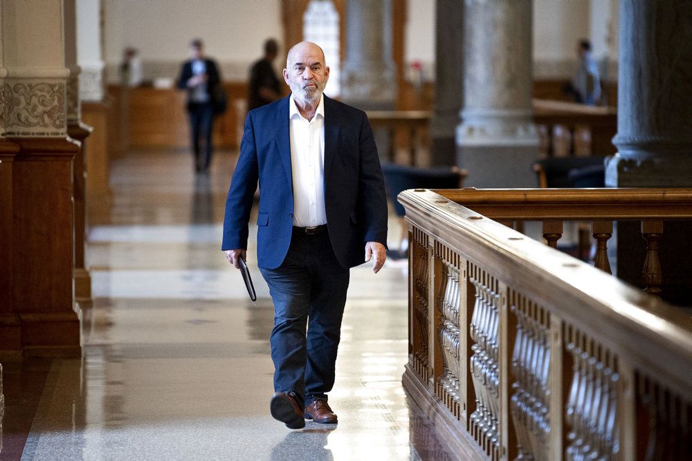Søren Espersen (DF) er alt andet end imponeret over formandsopgøret i sit parti i øjeblikket. (Arkivfoto)