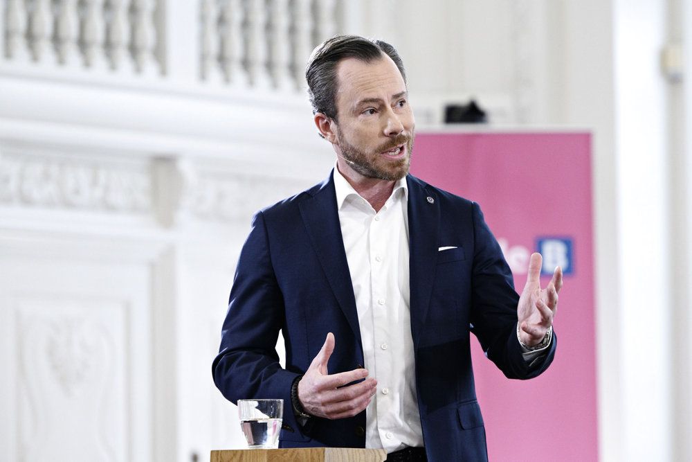 Høje energipriser er et problem, eksempelvis for pensionister, mener Venstre-formand Jakob Ellemann-Jensen. (Arkivfoto)