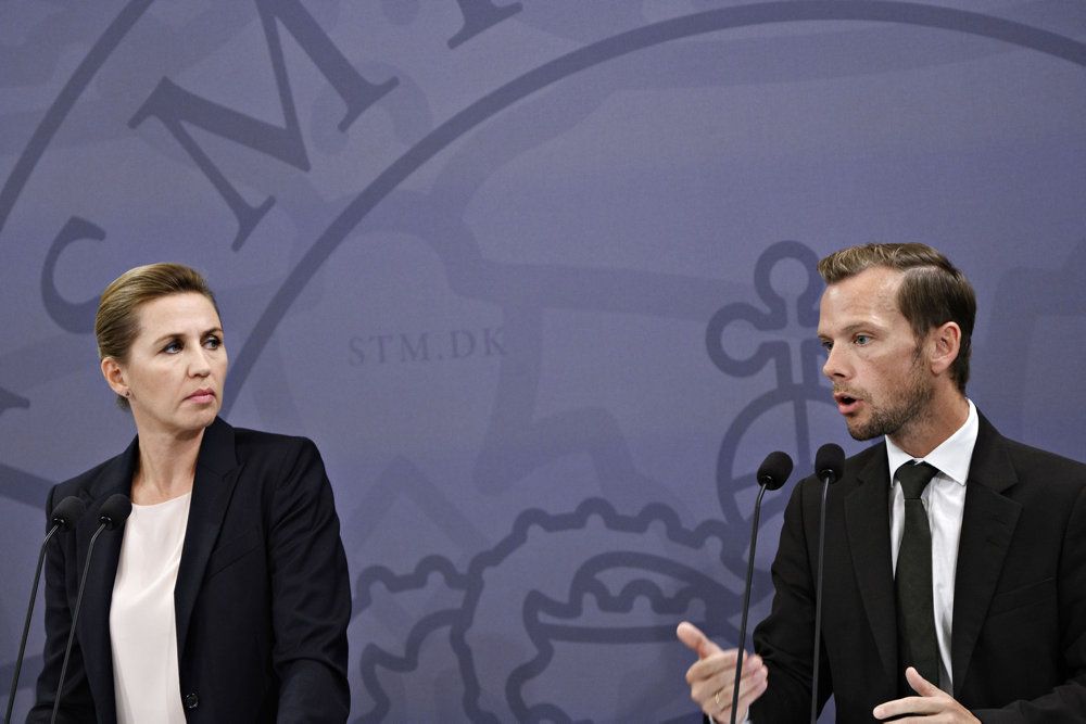 I efteråret præsenterede statsminister Mette Frederiksen (S) og beskæftigelsesminister Peter Hummelgaard (S) reformudspillet, "Danmark Kan Mere I". I øjeblikket er forhandlingerne, om hvordan Danmark skal få mere arbejdskraft i gang. (Arkivfoto)