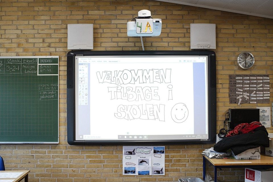 Danmarks Lærerforening er uforstående overfor, hvorfor børnehaveklasserne ikke er omfattet af selvtest, når skolerne åbner i dag onsdag.