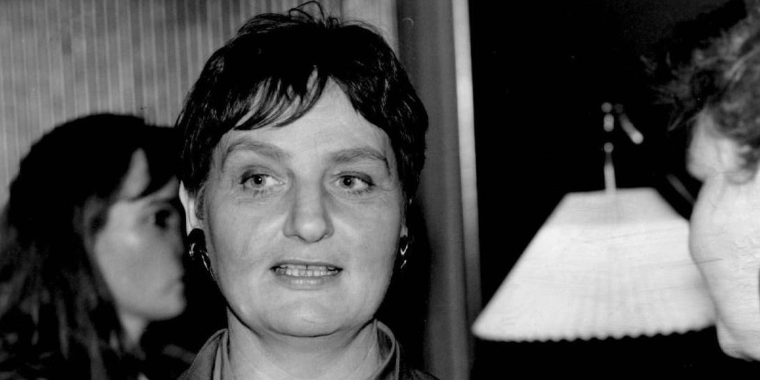 Det var Birte Weiss, som i 1995 fik vedtaget den lov, der nu helt ekstraordinært kan sikre 60-70 kommuner et ekstra tilskud fra staten på cirka 2,5 milliarder kroner.