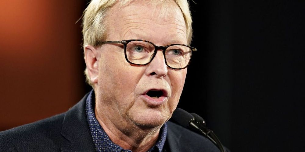 Formand for KL's socialudvalg Ulrik Wilbek mener, at hvis regeringen ikke vil prioritere det specialiserede socialområde, så skal de sige det.