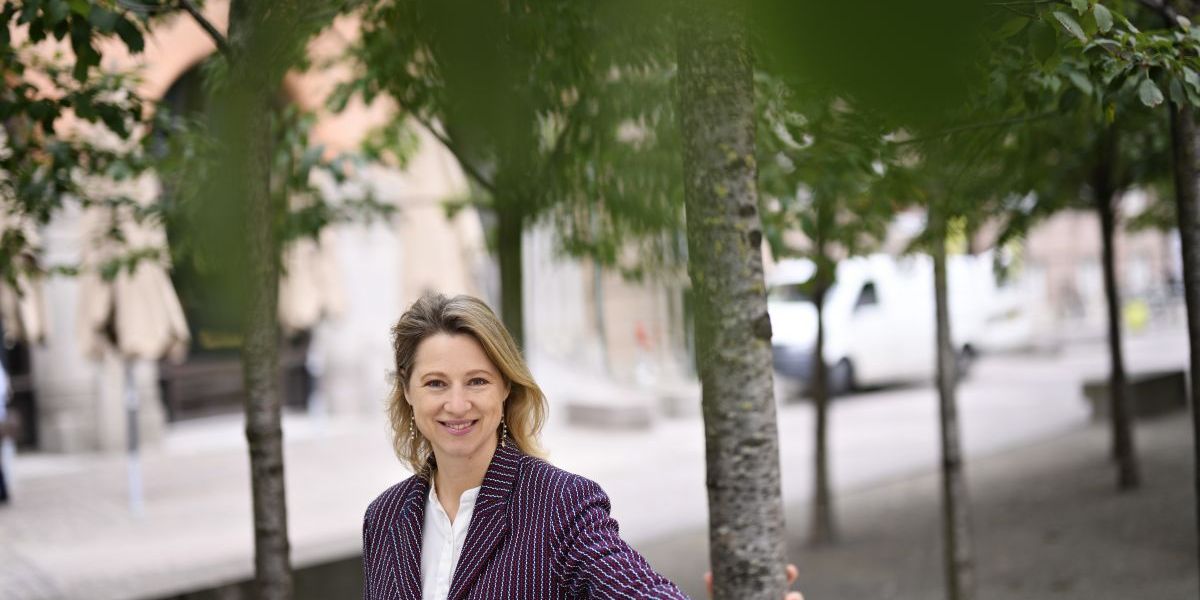 Man kan godt rende ind i en del bureaukratisk bøvl og dårlig lovgivning, hvis man som kommune forsøge at gå foran på klimaområdet, fortæller Københavns overborgmester Sophie Hæstorp Andersen (S).
