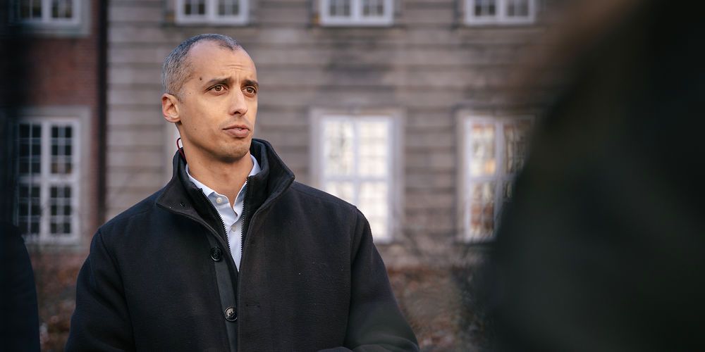 Udlændinge- og integrationsminister Mattias Tesfaye (S) står fast på, at det skal være en matematisk model, der fordeler ukrainske flygtninge i kommunerne.
